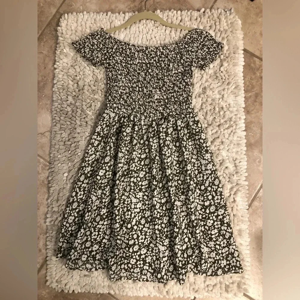 Romwe Women's Floral Print Off Shoulder Trumpet Sleeve Dress Sz S - Picture 5 of 9